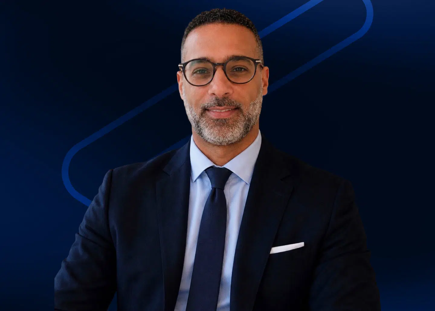 Portrait de Maître Haiba Ouaissi, avocat associé spécialisé en droit social et relations collectives.